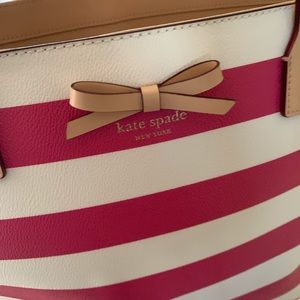 kate spade Bags - Kate Spade striped tote kate spade Bags - Kate Spade striped tote